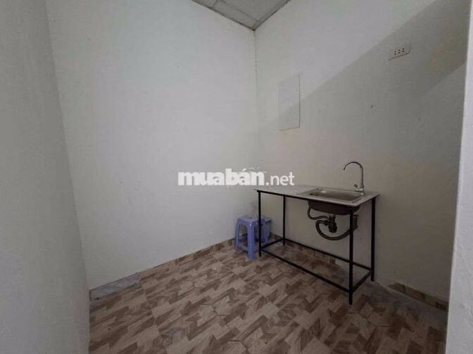 CHO THUÊ CĂN 2 PHÒNG NGỦ + 2 WC CÓ SÂN THƯỢNG RIÊNG – GIÁ 4,5 TRIỆU