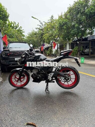 Suzuki GSX S150 Đen