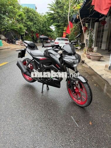 Suzuki GSX S150 Đen