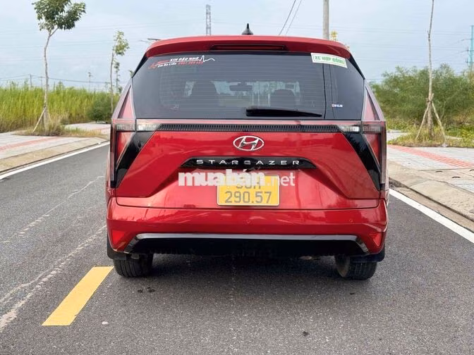 Hyundai Stargazer 2022 Bản đặc biệt 8000 km Đỏ