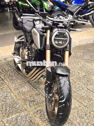 Honda CB650R 21.000 km Đen zin 100% xe đẹp
