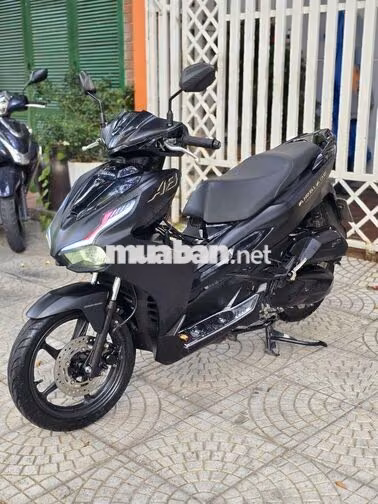Honda Air Blade 4val đời mới Sport Đen mù cao cấp
