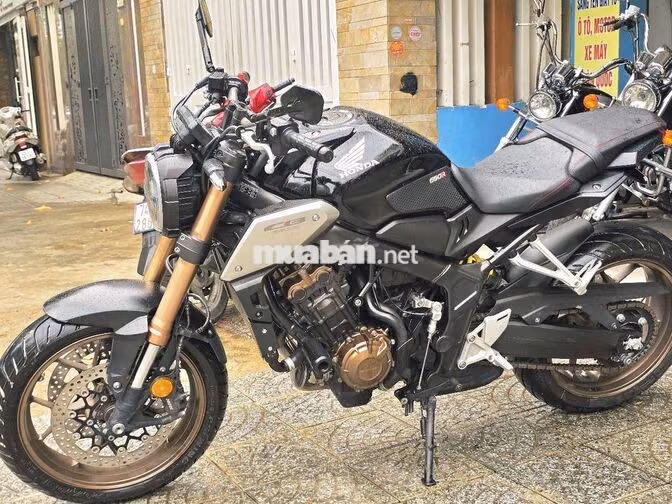 Honda CB650R 21.000 km Đen zin 100% xe đẹp