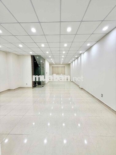văn phòng Trệt + Lầu 6x17m sàn trống suốt giá tốt chỉ 21 triệu/tháng