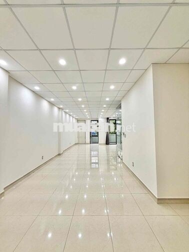 văn phòng Trệt + Lầu 6x17m sàn trống suốt giá tốt chỉ 21 triệu/tháng