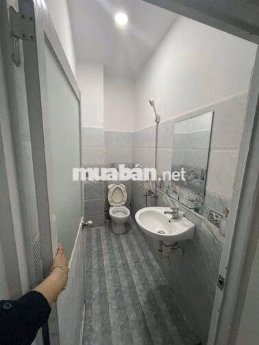 CHO THUÊ  1 TRỆT  3 LẦU 5PN 5WC