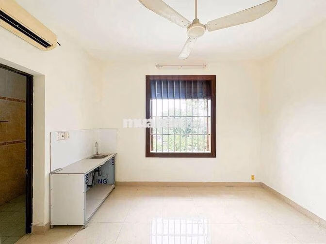 CHÍNH CHỦ CHO THUÊ PHÒNG TRỐNG NGAY LÊ VĂN KHƯƠNG 