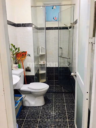 Chung cư Phú Thạnh, Nguyễn Sơn, TP: 70m2, 2p ngủ, 8tr, nội thất