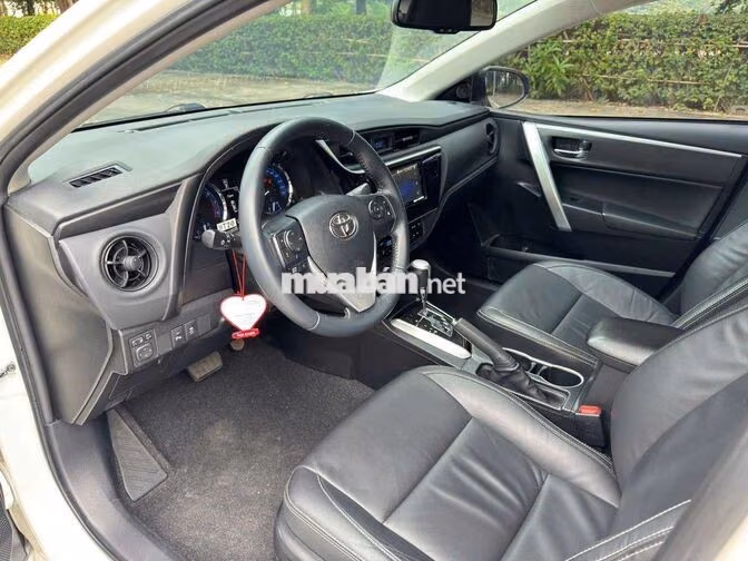 Toyota Altis 1.8G 2021 Trắng 68.000 km