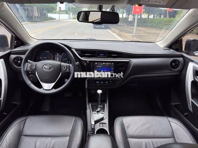 Toyota Altis 1.8G 2021 Trắng 68.000 km