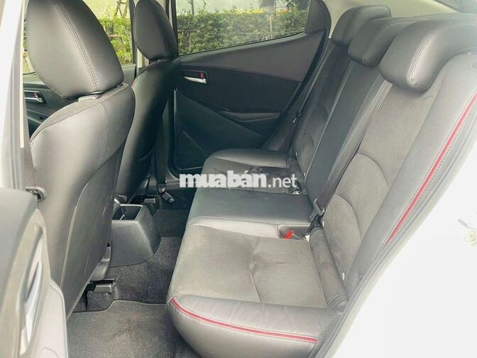 Mazda Mazda 2 Premium 2024 Trắng 2 vạn km