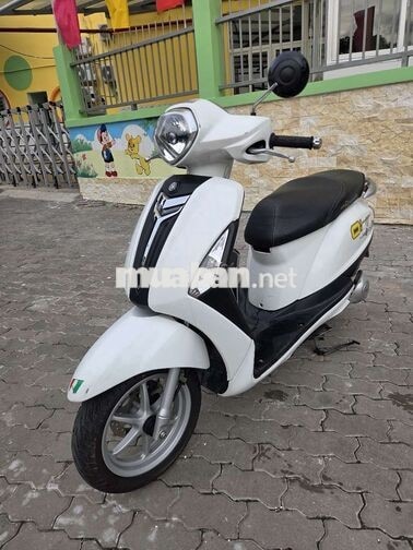 Yamaha Grande Trắng Xăng