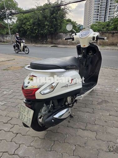 Yamaha Grande Trắng Xăng