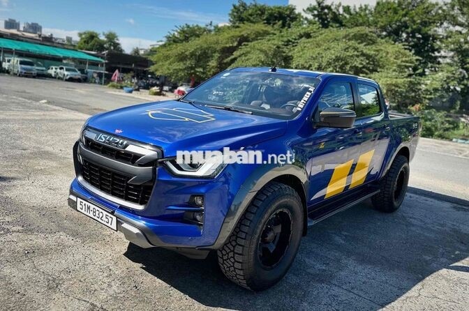 Isuzu D-Max 4x4 Type Z 2021 Xanh Tự động 50000 km