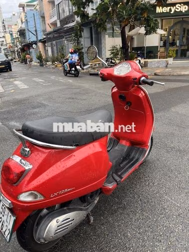Piaggio Vespa LX 125 Đỏ Biển Số TP