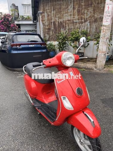 Piaggio Vespa LX 125 Đỏ Biển Số TP