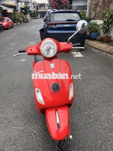 Piaggio Vespa LX 125 Đỏ Biển Số TP