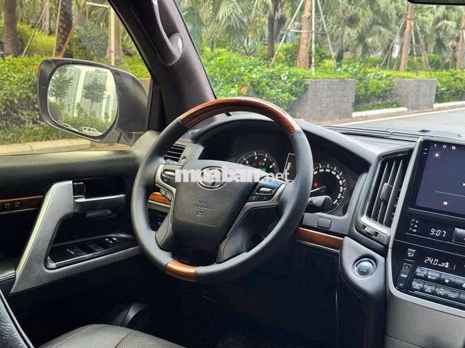 Landcruiser 2016 độ body Trung đông cực đẹp