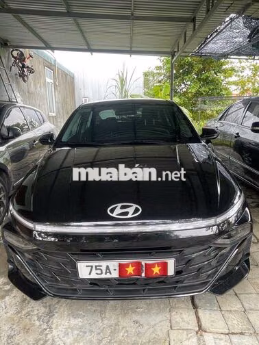 Hyundai Accent 2024 Đen bản đặc biệt số tự động