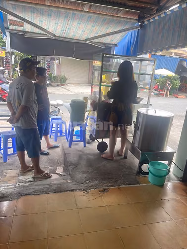SANG GẤP quán mì Quảng, bánh xèo miền Trung tại đường Lê Đình Thám
