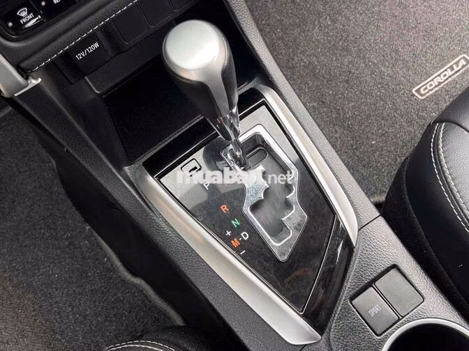 Toyota Altis 1.8G 2021 Trắng 86.000 km