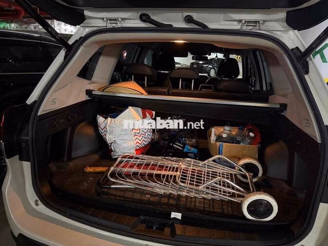 Subaru Forester 2.0i-S trắng 2019