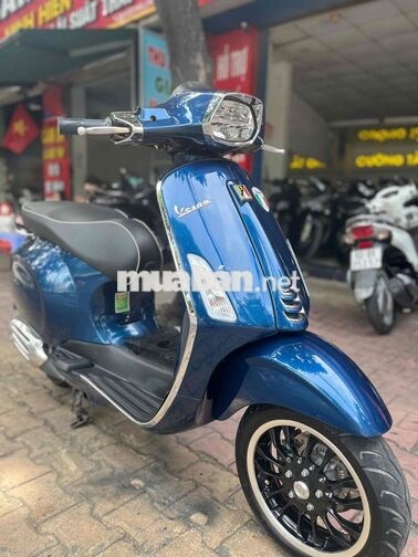 Piaggio Vespa 2022 ABS Xanh