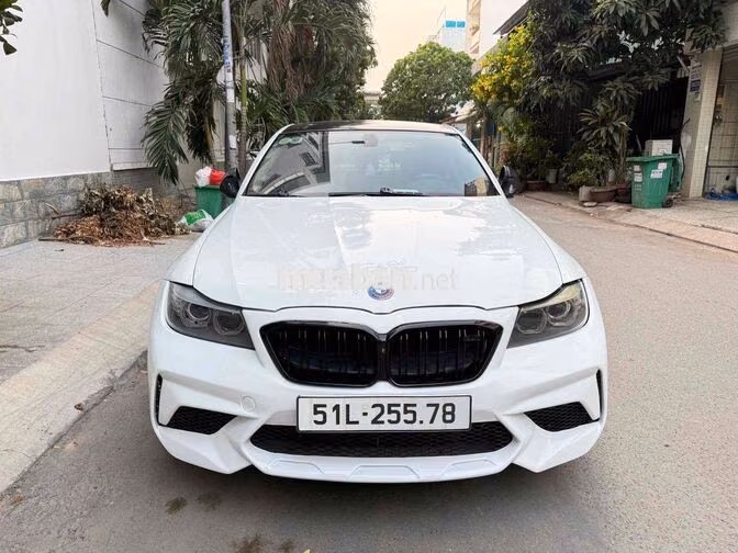 BMW 320i Sedan thể thao 2009 Trắng