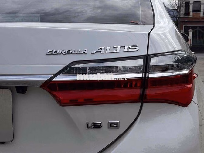 Toyota Altis 1.8G 2021 Trắng 86.000 km