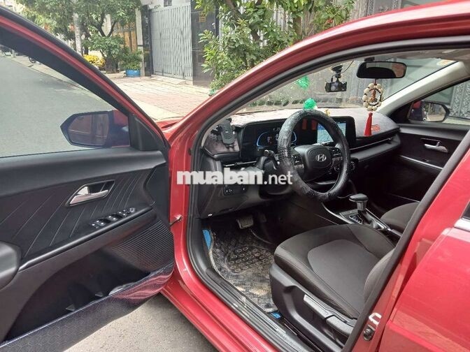 Hyundai Accent AT tiêu chuẩn 2024 Đỏ