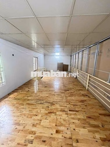 🌈🌈Nhà mặt tiền ngang 9m giá 14tr/tháng ( Thuận tiện kinh doanh )  Cho