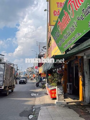  Nhà Mặt Tiền Đường Lạc Long Quân, Hai Mặt Tiền Trước Sau Vị Trí Đẹp