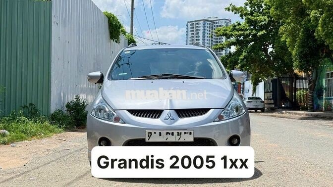 Mitsubishi Grandis sx 2005 odo 15v