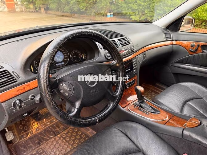 Mercedes-Benz E240 AT 2004 Đẹp miễn chê