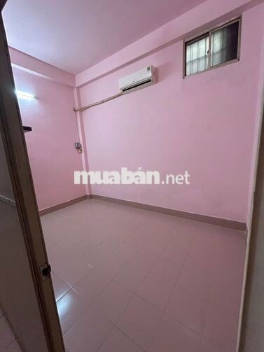 Cho thuê phòng trong nhà nguyên căn đường số 4, gần spkt, đh ngân hàng