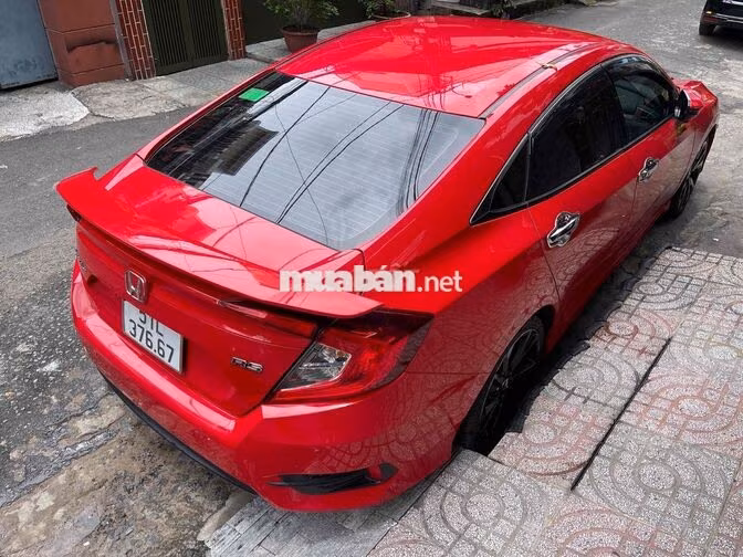 Civic RS 1.5tubor full hãng 40,000km cực đẹp.