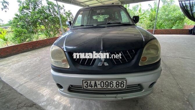 Mitsubishi Jolie 2004 Số sàn Đen