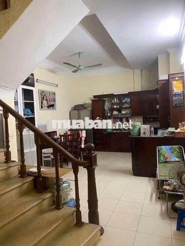 Cho thuê nhà nguyên căn tại ngọc thuy
