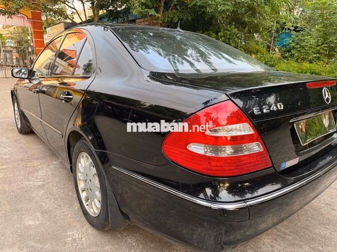 Mercedes-Benz E240 AT 2004 Đẹp miễn chê