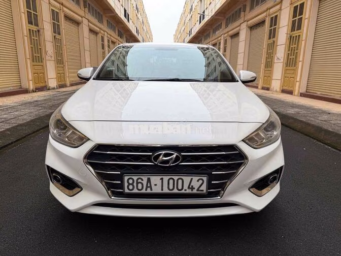 Hyundai Accent ATH 2019 Số tự động Trắng