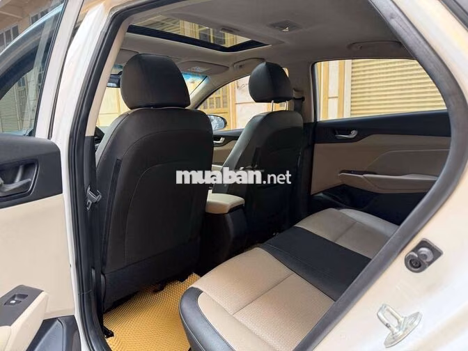 Hyundai Accent ATH 2019 Số tự động Trắng