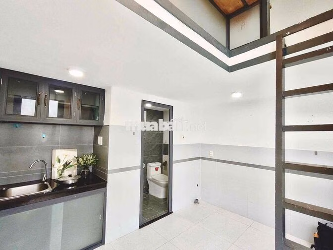 🔥 KIOT GÁC CAO – MỚI TRỐNG SẴN – VỊ TRÍ TRUNG TÂM TÂN PHÚ 🔥