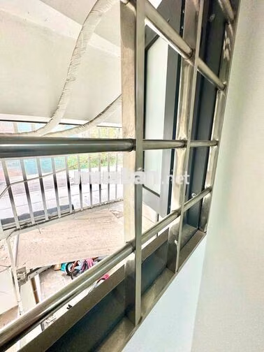 Cho thuê căn 1pn tách bếp thang máy full nt gần ĐH Kinh tế UEH quận 10