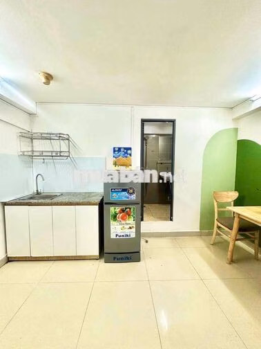 Cho thuê căn 1pn tách bếp thang máy full nt gần ĐH Kinh tế UEH quận 10