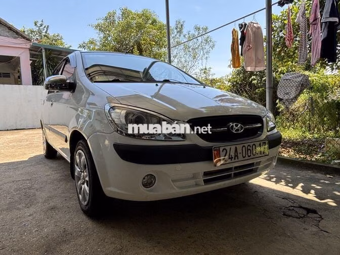 Hyundai Getz 2010 Trắng Xe gia đình
