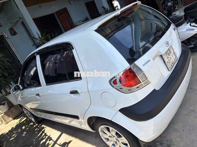 Hyundai Getz 2010 Trắng Xe gia đình