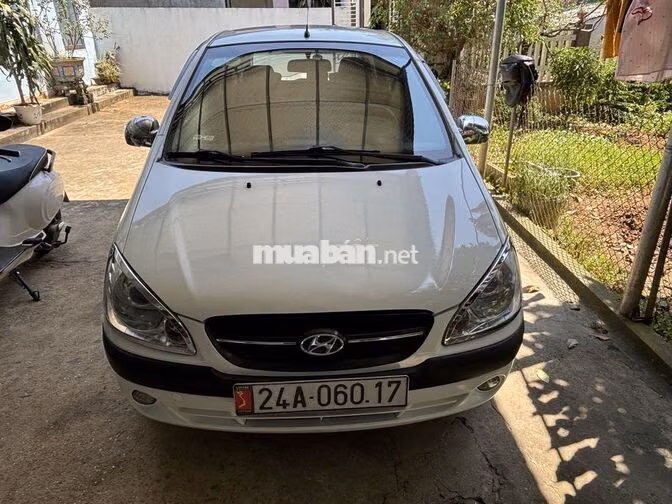 Hyundai Getz 2010 Trắng Xe gia đình