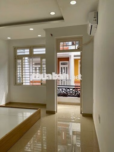 Nhà 4 tầng 5PN hẻm xe hơi Quốc Lộ 13 ngay khu đô thị Vạn Phúc Thủ Đức