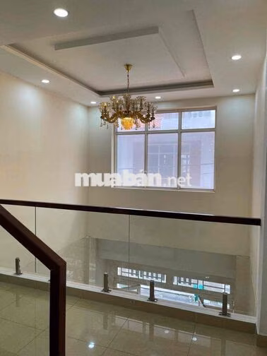 Cho thuê nhà nguyên căn 5PN – Hẻm xe hơi – Gần Vạn Phúc City, Cân Nhơn