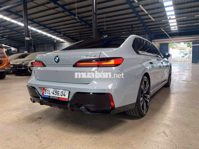 BMW 735 M SPORT 2024 Xám Brooklyn 11253 km